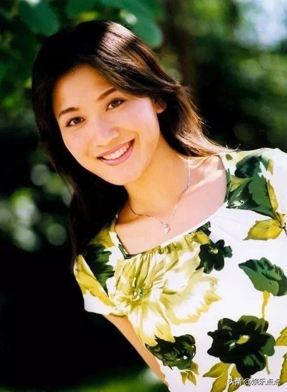 42岁的潘雨辰，嫁大11岁老戏骨侯勇，离婚后独自带孩子生活