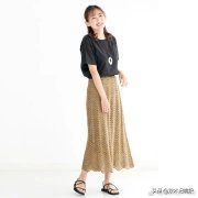 成人女性夏天服装图(女人夏装时尚衣服图片)