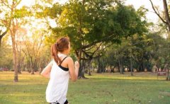 早上怎么锻炼好(早上怎么锻炼好身体)