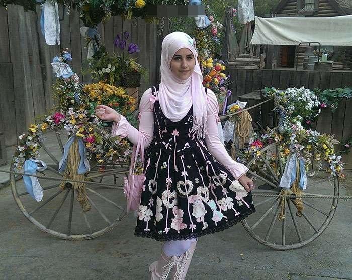 穿上萝莉塔服装的穆斯林女性，原来她们的代名词不只有保守啊