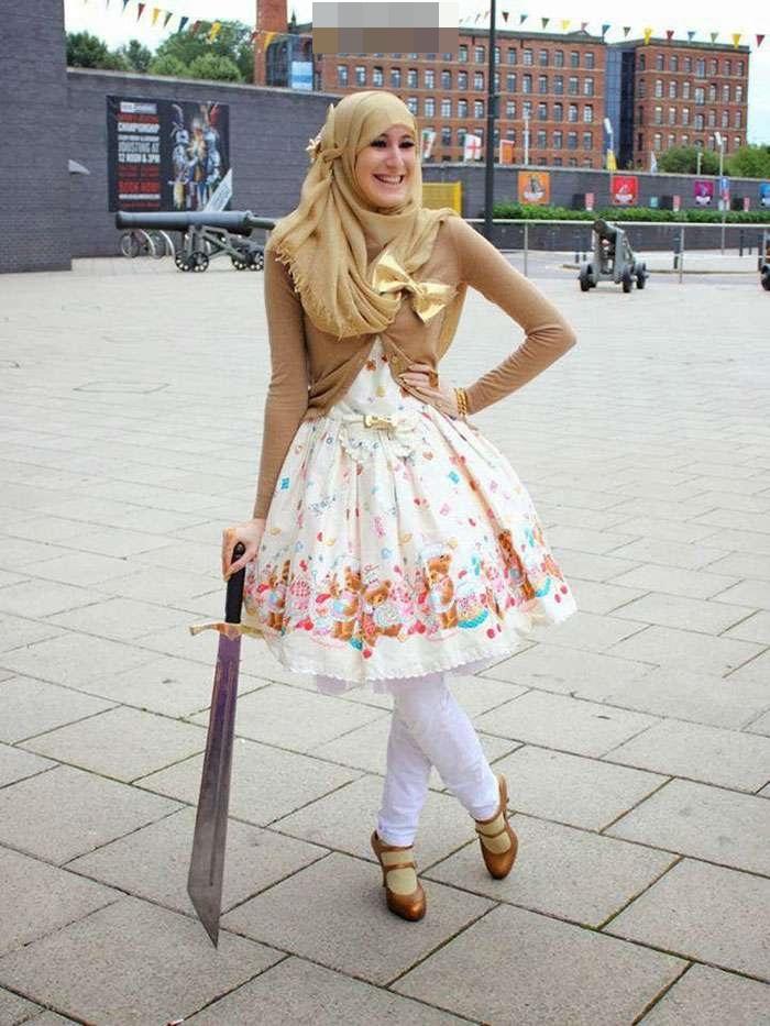 穿上萝莉塔服装的穆斯林女性，原来她们的代名词不只有保守啊