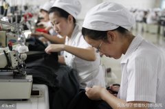 女性职业装服装厂(职业服装厂家)