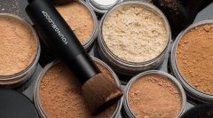 适合化妆的散粉品牌排行榜(散粉品牌的十大排行榜)