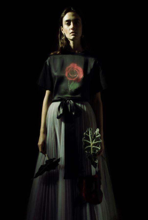 现代贝儿的衣橱什么样？天才设计师推出「美女与野兽」限定系列！