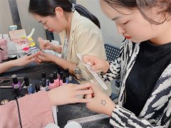 影楼化妆品牌子排行榜(影楼化妆品牌子排行榜大全)