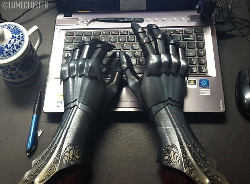 未来中世纪盔甲