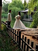 服装秀女性婚纱照视频素材(服装秀女性婚纱照视频素材大全)