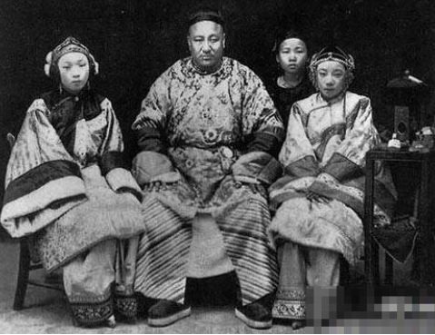 一眼看尽历代服饰，汉唐明清哪个朝代的服装美？