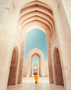 不图女性对不同服装的(不同服装图片)