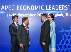 泰国女性演出服装(泰国女性演出服装图片)