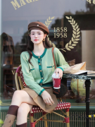 各种女性服装搭配(各种女性服装搭配)