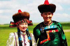 科尔沁女性未婚服装在哪买(科尔沁女性未婚服装在哪买的)