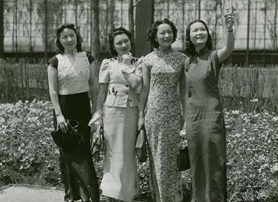 老照片：民国时期女子旗袍装，气质优雅，懂礼数守规矩