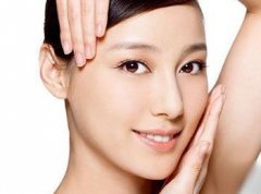 婴儿肥双下巴怎么瘦脸(如何瘦脸上两侧的婴儿肥)