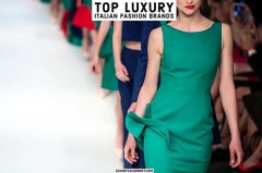 皮革面料女服装品牌排行榜(皮革面料女服装品牌排行榜及价格)