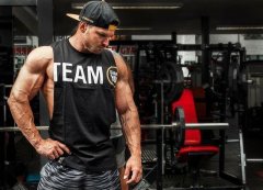 背部反弓怎么做(图解什么叫背部反弓)