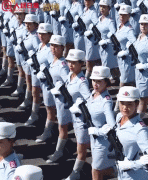 国庆女性群众方阵服装(国庆女兵方阵)