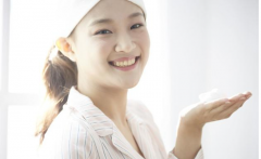 性价比高品牌化妆品排行榜(平价化妆品品牌排行榜前十名)