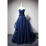 女性礼仪服装设计案例(形象设计与着装礼仪)