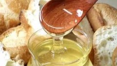 喝蜂蜜可以瘦腿吗(喝蜂蜜水能瘦腿吗)