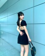 色诱女性服装图片视频(色诱女性服装图片视频大全)