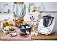 进口女装化妆品牌排行榜(进口女装化妆品牌排行榜大全)