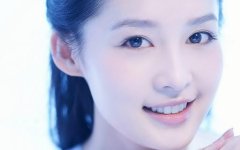 女明星丰胸的方法(女明星丰胸的方法图片)