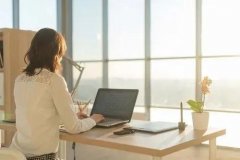 坐着上班怎么减肥(每天坐着上班怎么减肥)