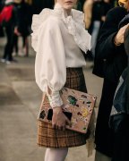 女性舞会服装(女性舞会礼服)