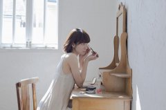 低端化妆品品牌排行榜(中端化妆品品牌排行榜)