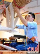 壮族传统服装女性特点(壮族妇女服饰特点)