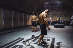 负重马甲的训练方法(负重马甲对锻炼有果吗)