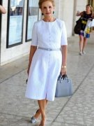 中老年女性气质服装(中老年女人服装)