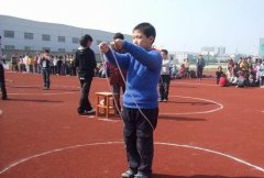 跳绳动作方法(跳绳动作方法视频)