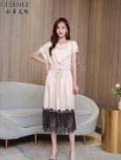 连衣裙牛仔服装品牌排行榜(牛仔服装品牌大全排行榜)