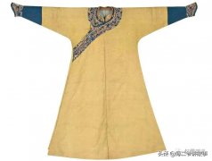 满族传统女性服装(满族女性服饰)