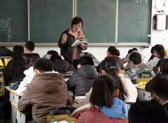 上课坐着怎么瘦肚子(上课坐着怎么减肥)