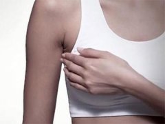 睡前一招的丰胸方法(睡前怎样做才能自己丰胸)