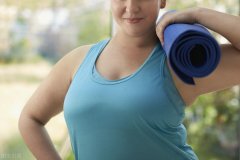 腋下赘肉怎么减掉(腋下有赘肉怎么减)