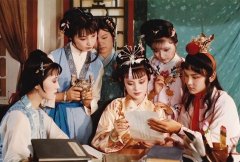 唐朝女性冬季服装图片(唐朝女子冬装)