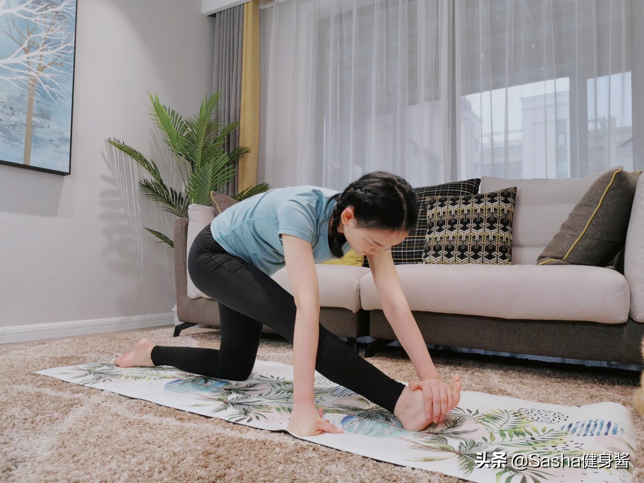 女团专属瘦腿操,每天练习10分钟,双腿又细又直