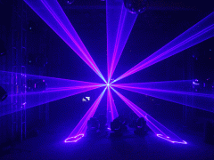 女性夜店服装原则是什么意思(怎么样的衣服是夜店女装)