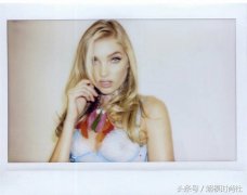 女性服装设计走台步(服装表演走台步的要求)