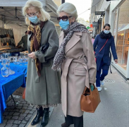 中年女性秋冬服装搭配(中年女人秋冬装搭配)