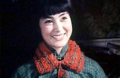 80年代女性风格服装图片(80年代的服装)