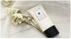 核桃精油化妆品牌排行榜(核桃精油化妆品牌排行榜前十名)