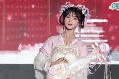 东宫女性服装(东宫服饰图录)