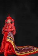 蒙古女性服装惊艳的照片(蒙古女性服装惊艳的照片高清)