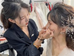 低价学生化妆品牌排行榜(学生化妆品排行榜前十名)