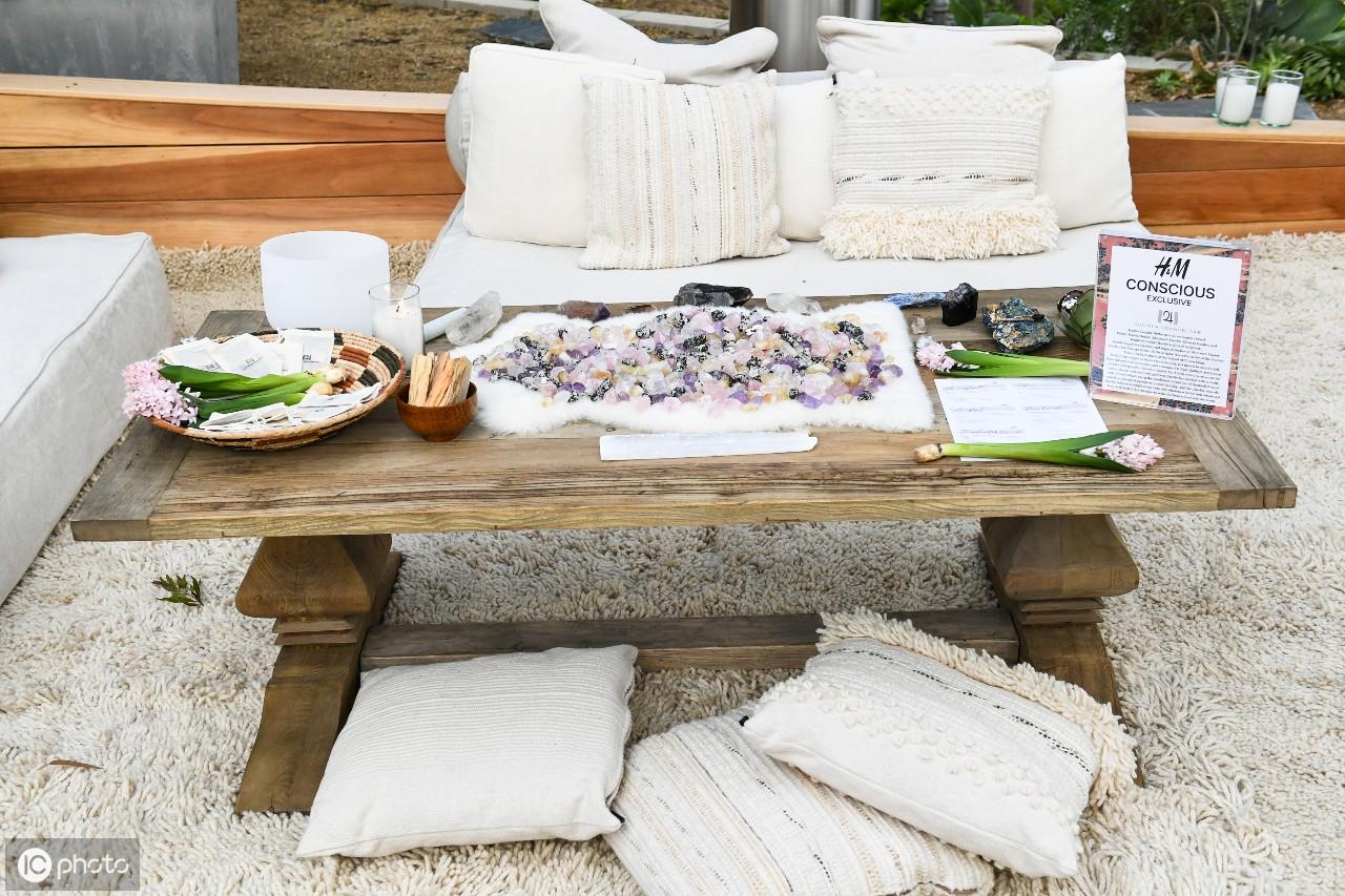 瑞士时装品牌 充满自信力量 表达自己的个性